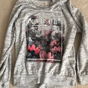 Hollister logo graphic Sweatshirt - gently used